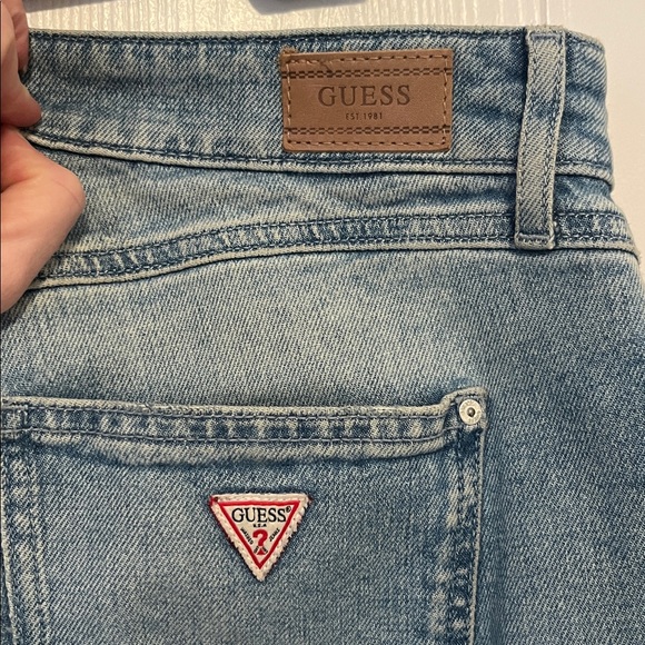 EUC | Guess | 1981 Straight | Light Blue Cropped Jeans - Picture 9 of 10